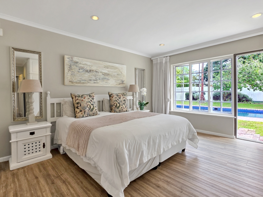 4 Bedroom Property for Sale in Constantia Western Cape